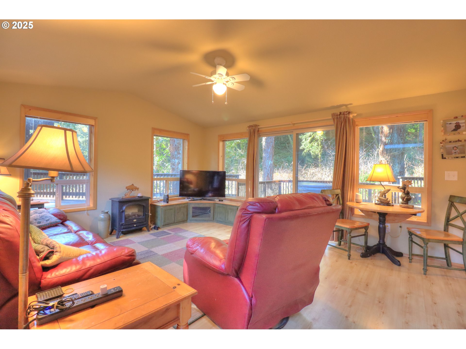 19921 Whaleshead Road, Unit B12 Brookings, OR 97415 - Photo 5 of 36 Gallery Image 5