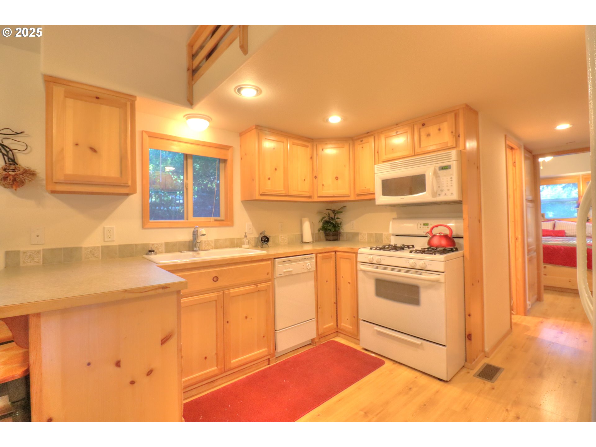 19921 Whaleshead Road, Unit B12 Brookings, OR 97415 - Photo 10 of 36 Gallery Image 10
