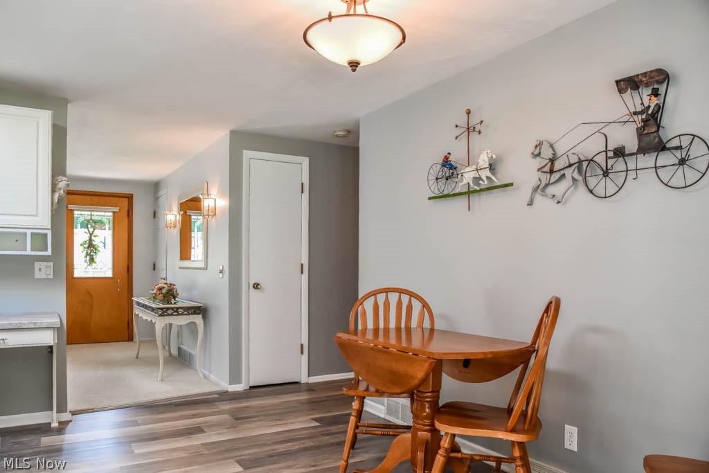 4877 4th Street Northwest Canton, OH 44708 - Photo 8 of 24 Dinette