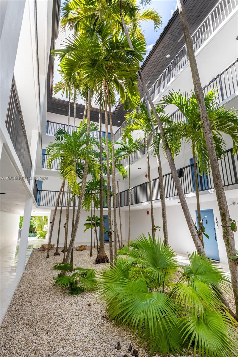 101 Ocean Ln Drive, Unit 1012 Key Biscayne, FL 33149 - Photo 5 of 39 a picture of plants