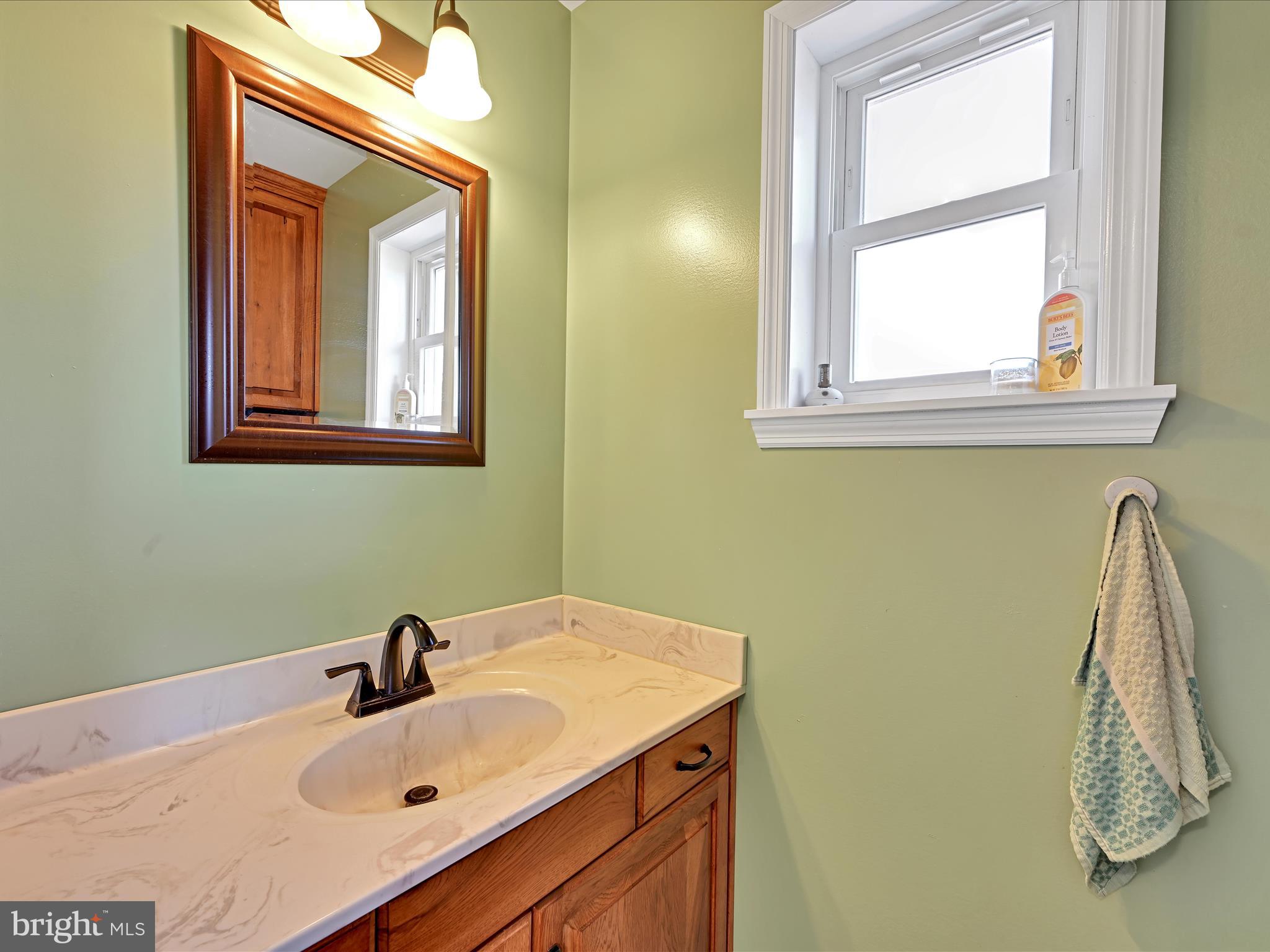 805 South Crossroads Road Lykens, PA 17048 - Photo 16 of 48 Powder Room