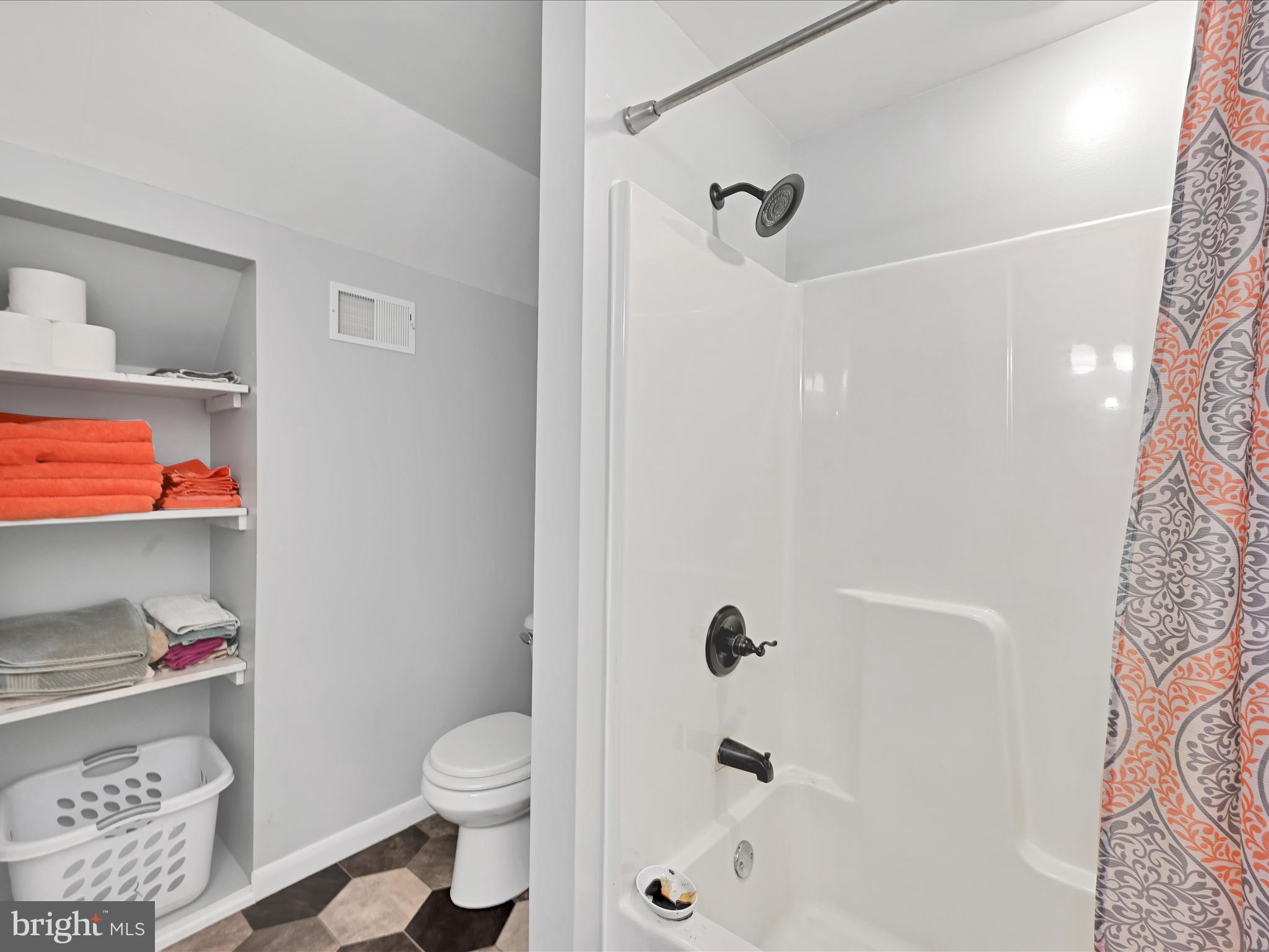 805 South Crossroads Road Lykens, PA 17048 - Photo 22 of 48 Bathroom