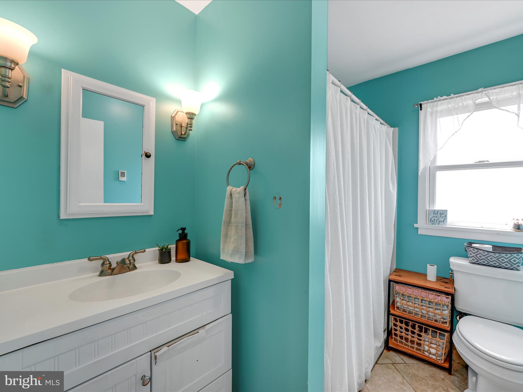 805 South Crossroads Road Lykens, PA 17048 - Photo 27 of 48 Bathroom