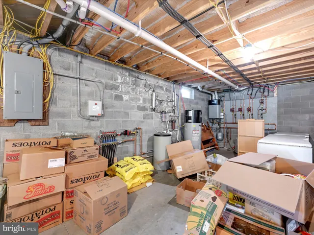 $300,000 | 805 South Crossroads Road, Lykens, PA 17048