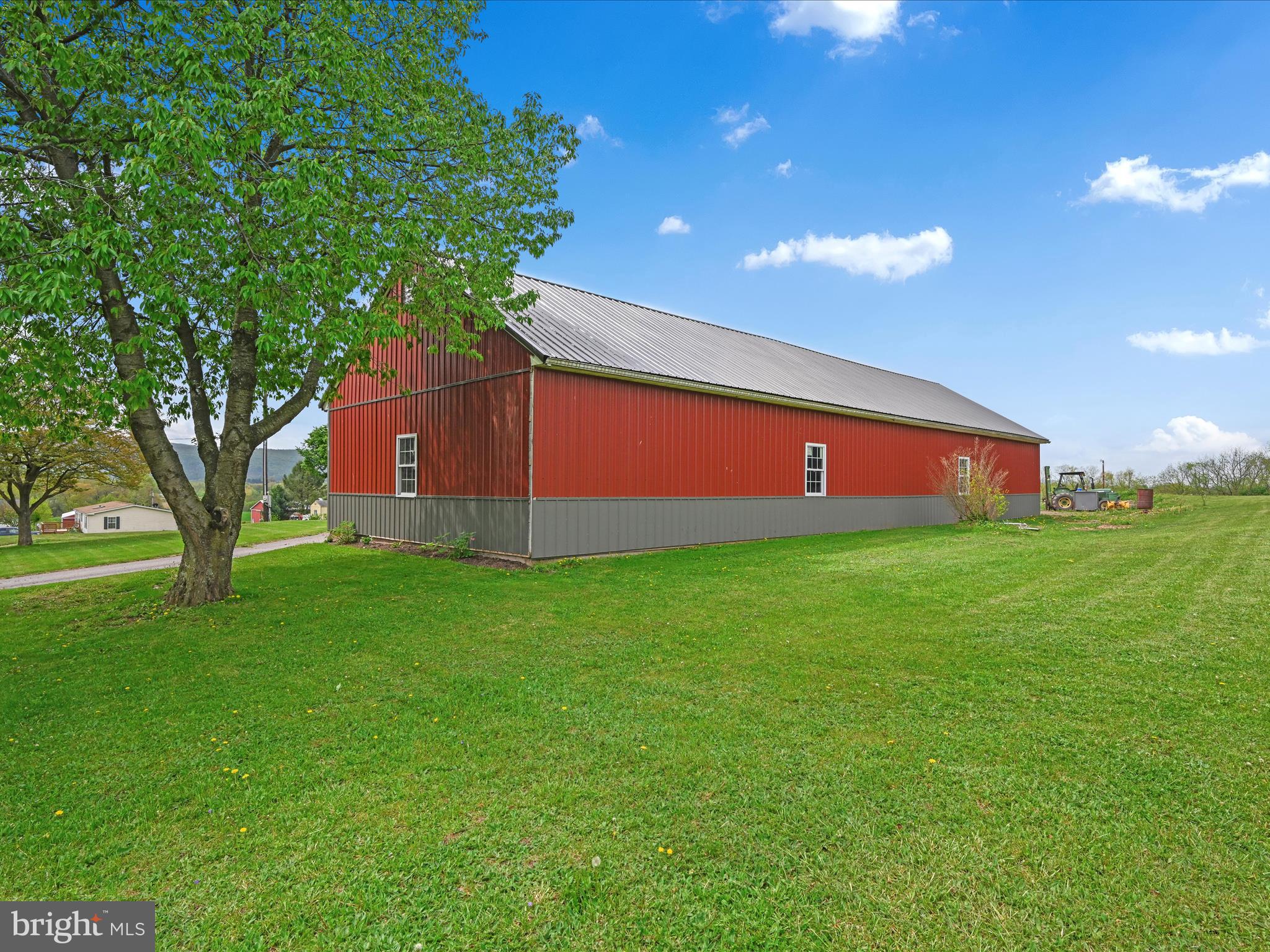805 South Crossroads Road Lykens, PA 17048 - Photo 36 of 48 Barn