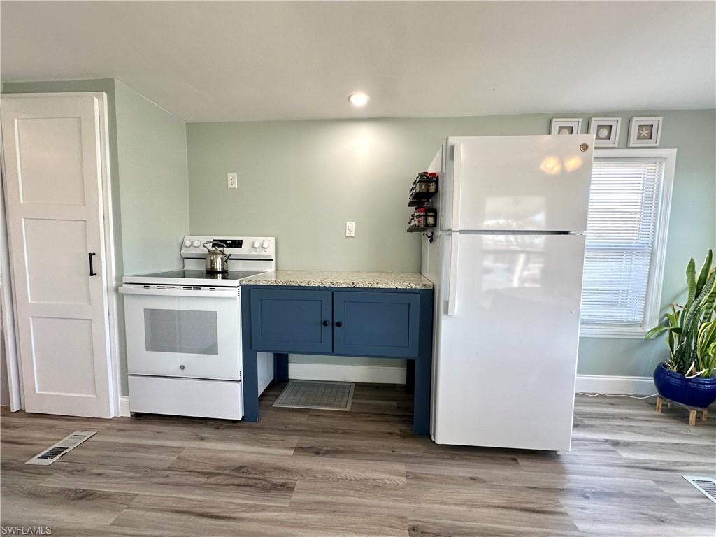 20540 Basin Drive Estero, FL 33928 - Photo 12 of 23