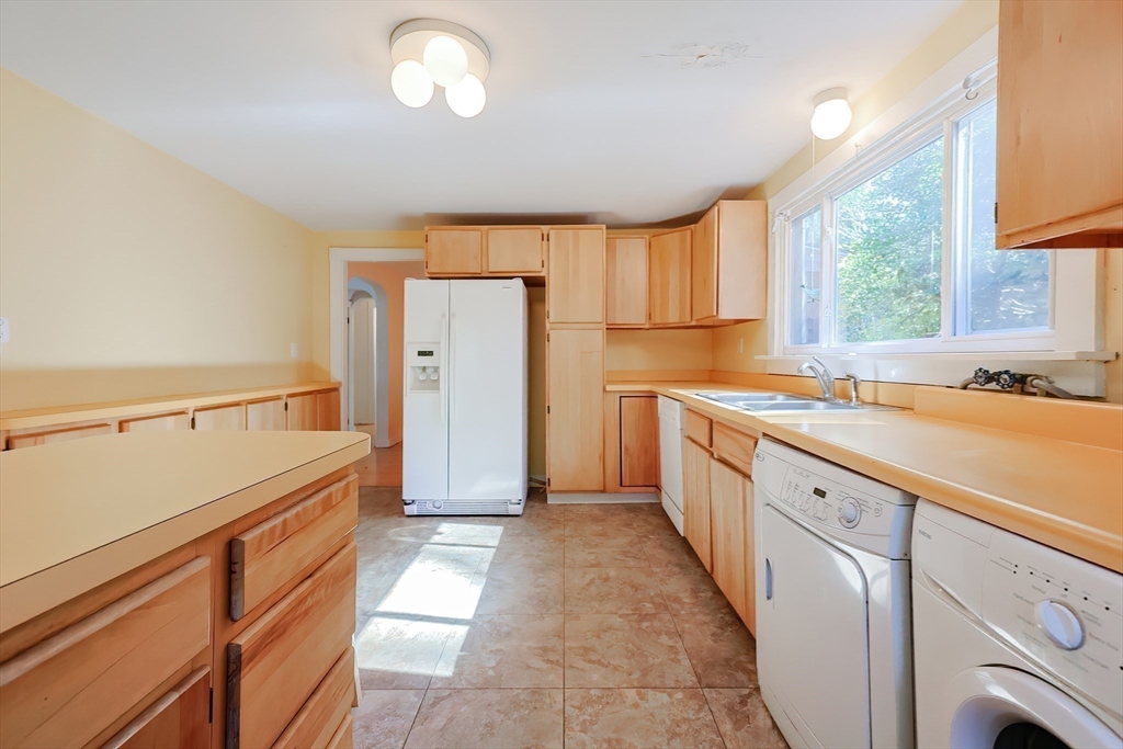 89 Dudley Road Wayland, MA 01778 - Photo 15 of 37 Gallery Image 15