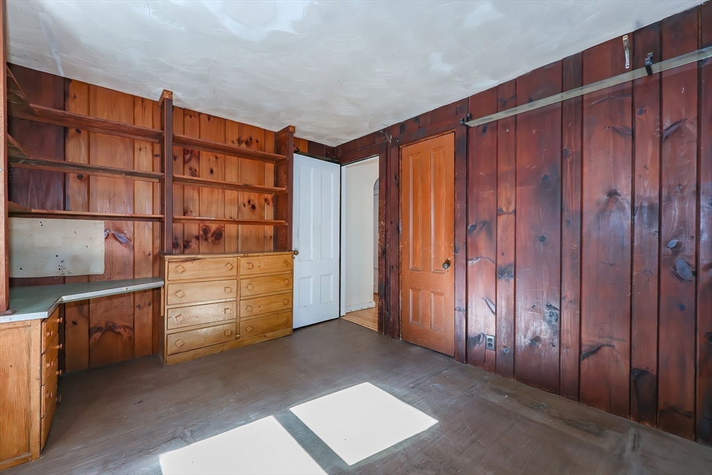 89 Dudley Road Wayland, MA 01778 - Photo 17 of 37 Gallery Image 17