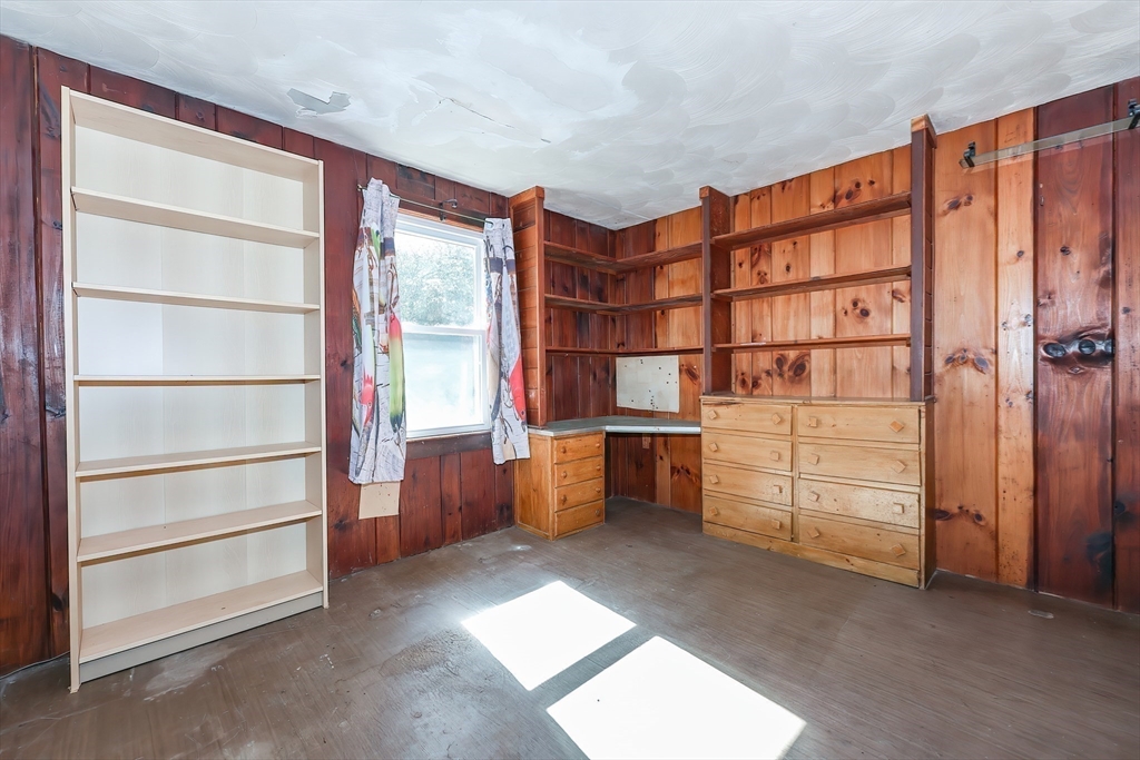 89 Dudley Road Wayland, MA 01778 - Photo 18 of 37 Gallery Image 18