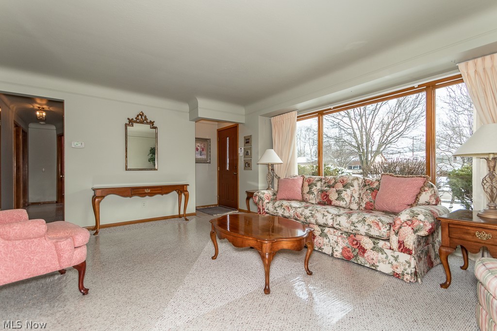 6258 Springwood Road Cleveland, OH 44130 - Photo 16 of 35 Gallery Image 16