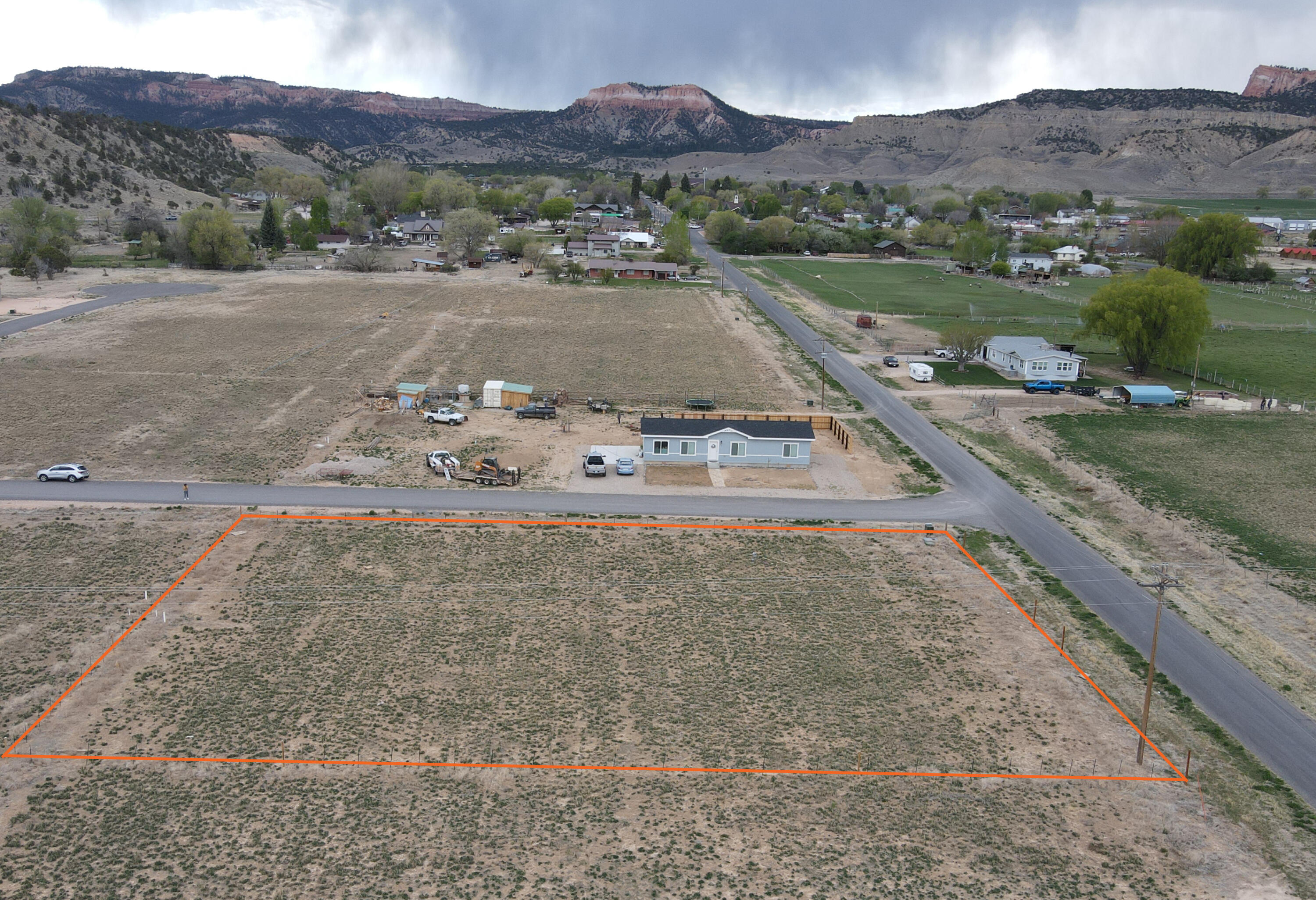 330 East Center Street Tropic, UT 84776 - Photo 4 of 5 Looking West