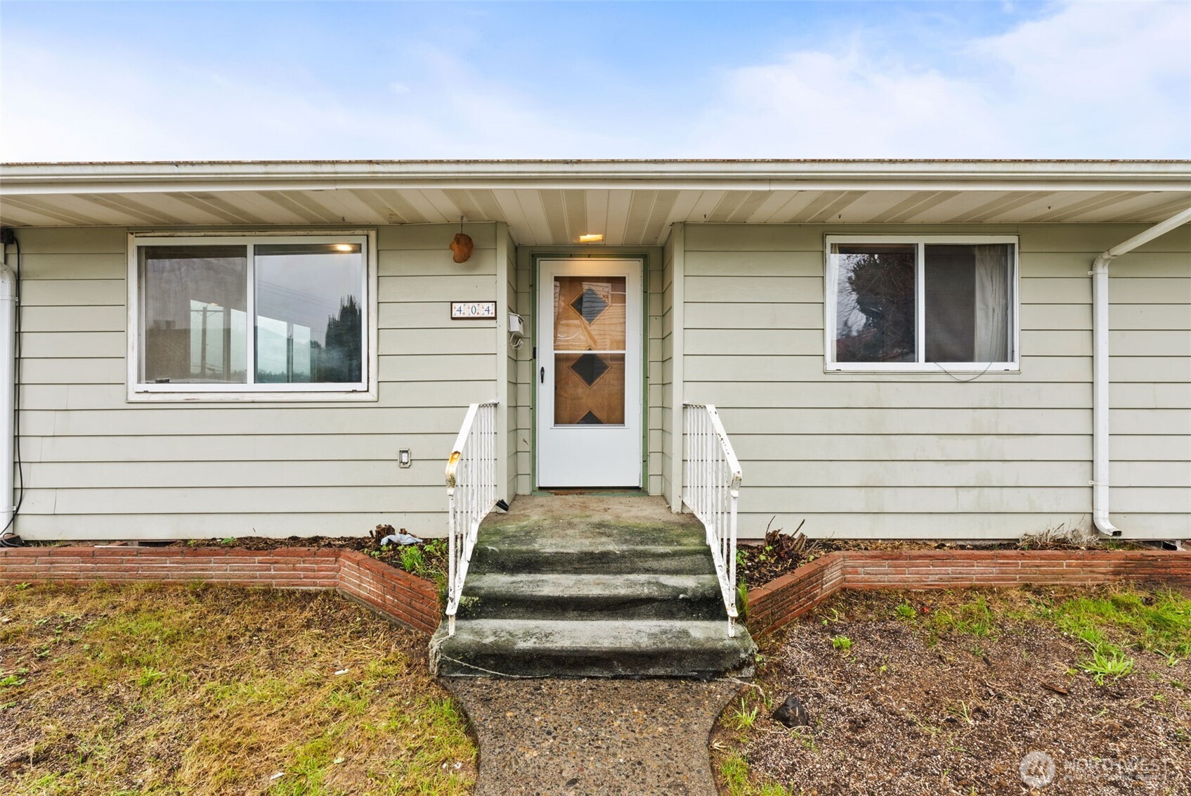 404 11th Street Raymond, WA 98577 - Photo 5 of 21