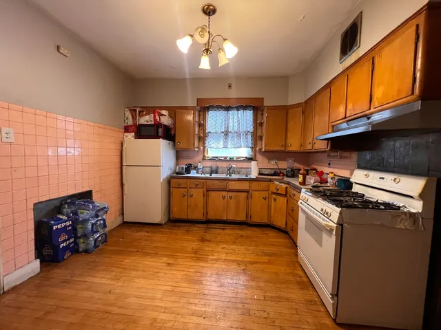 $142,500 | 11949 South Lafayette Avenue, Chicago, IL 60628