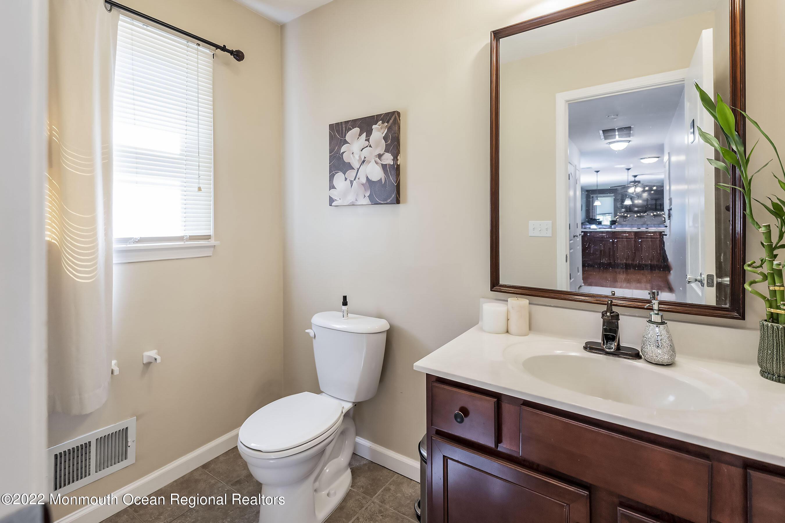 431 Baker Avenue Bayville, NJ 08721 - Photo 23 of 39 First floor powder room