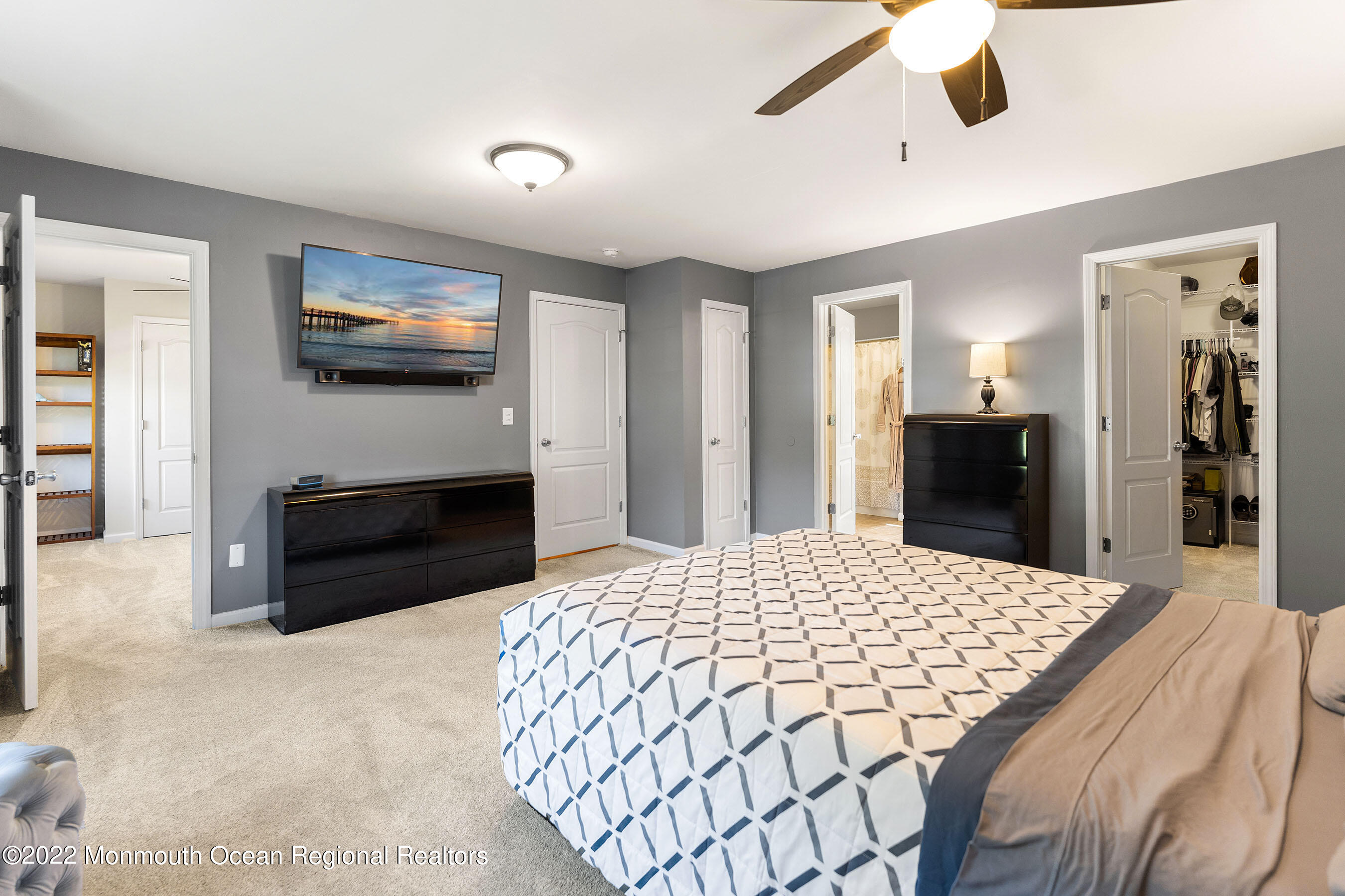 431 Baker Avenue Bayville, NJ 08721 - Photo 25 of 39 Large primary bedroom