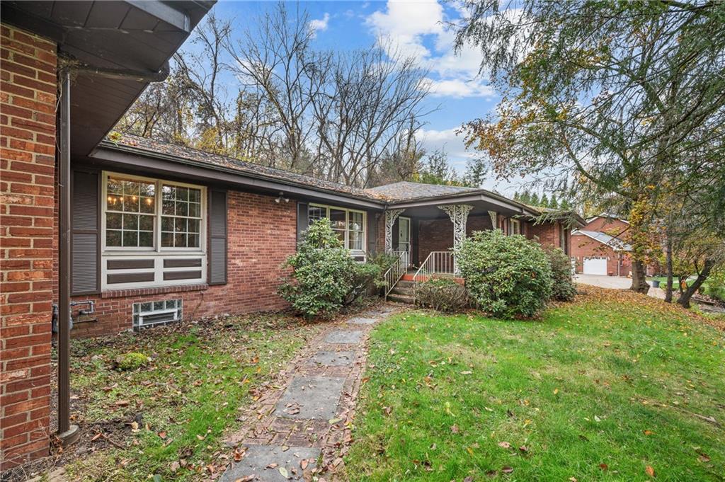 2409 Henderson Road White Oak, PA 15131 - Photo 1 of 31 Gallery Image 1