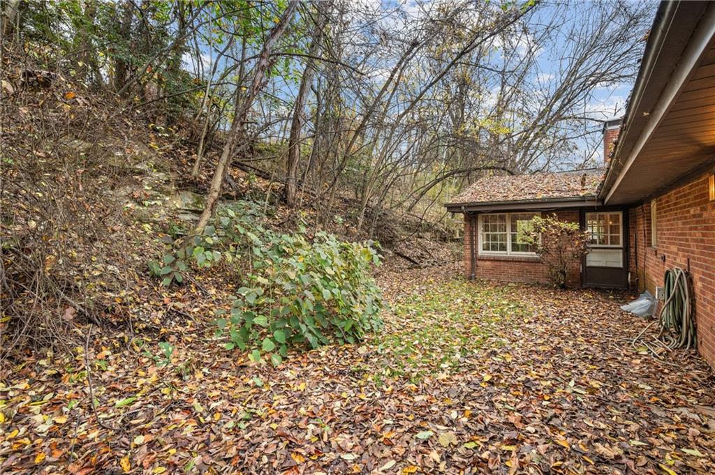 2409 Henderson Road White Oak, PA 15131 - Photo 3 of 31 Gallery Image 3