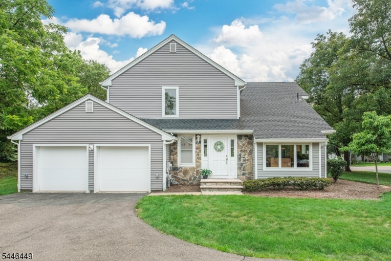 19 Matthew Road Wayne, NJ 07470 - Photo 2 of 24