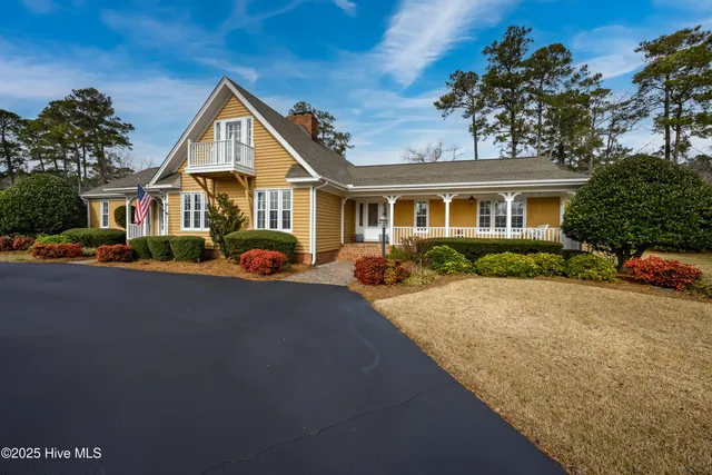 $589,000 | 103 Lakeside Drive, Tabor City, NC 28463