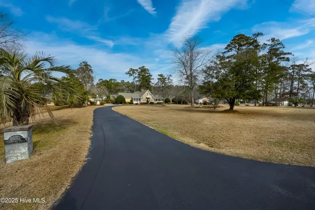 $589,000 | 103 Lakeside Drive, Tabor City, NC 28463