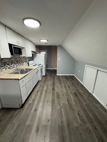 6 Apple Street, Unit 3 Lynn, MA 01902 - Photo 5 of 20