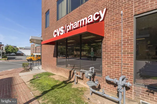 $2,650 | 2451 Midtown Avenue, Unit 1114, Alexandria, VA 22303