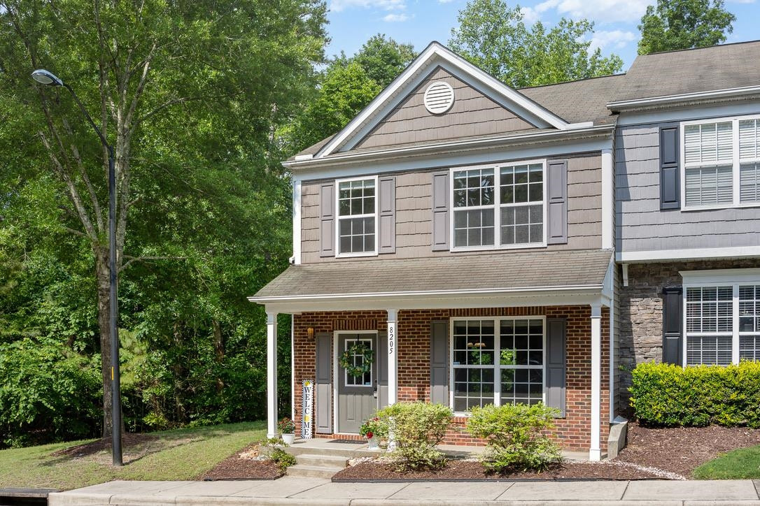 8205 Clasara Circle Raleigh, NC 27613 - Photo 3 of 28 Photo 3