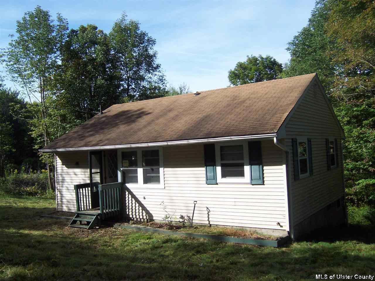 807 George Lawrence Road Roxbury, NY 12421 - Photo 3 of 8 a view of backyard of house