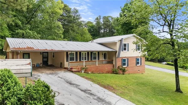 $325,000 | 301 Briarwood Drive, Calhoun, GA 30701