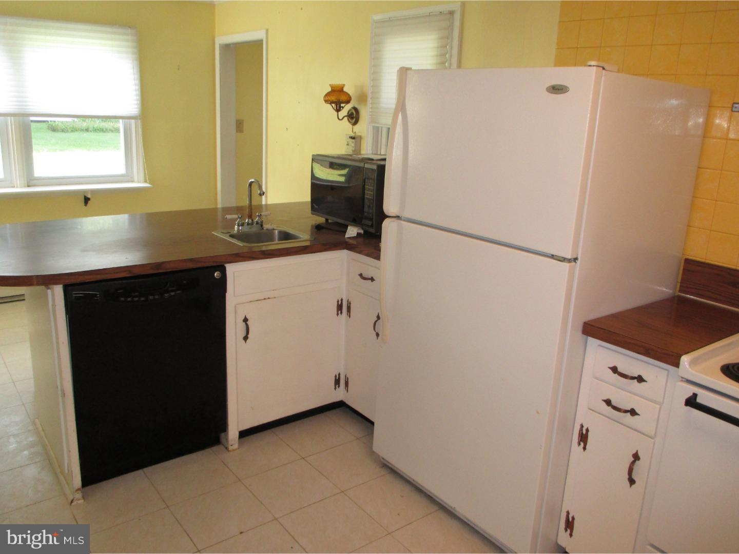 44 Cameron Road Huntingdon Valley, PA 19006 - Photo 13 of 25 Gallery Image 13