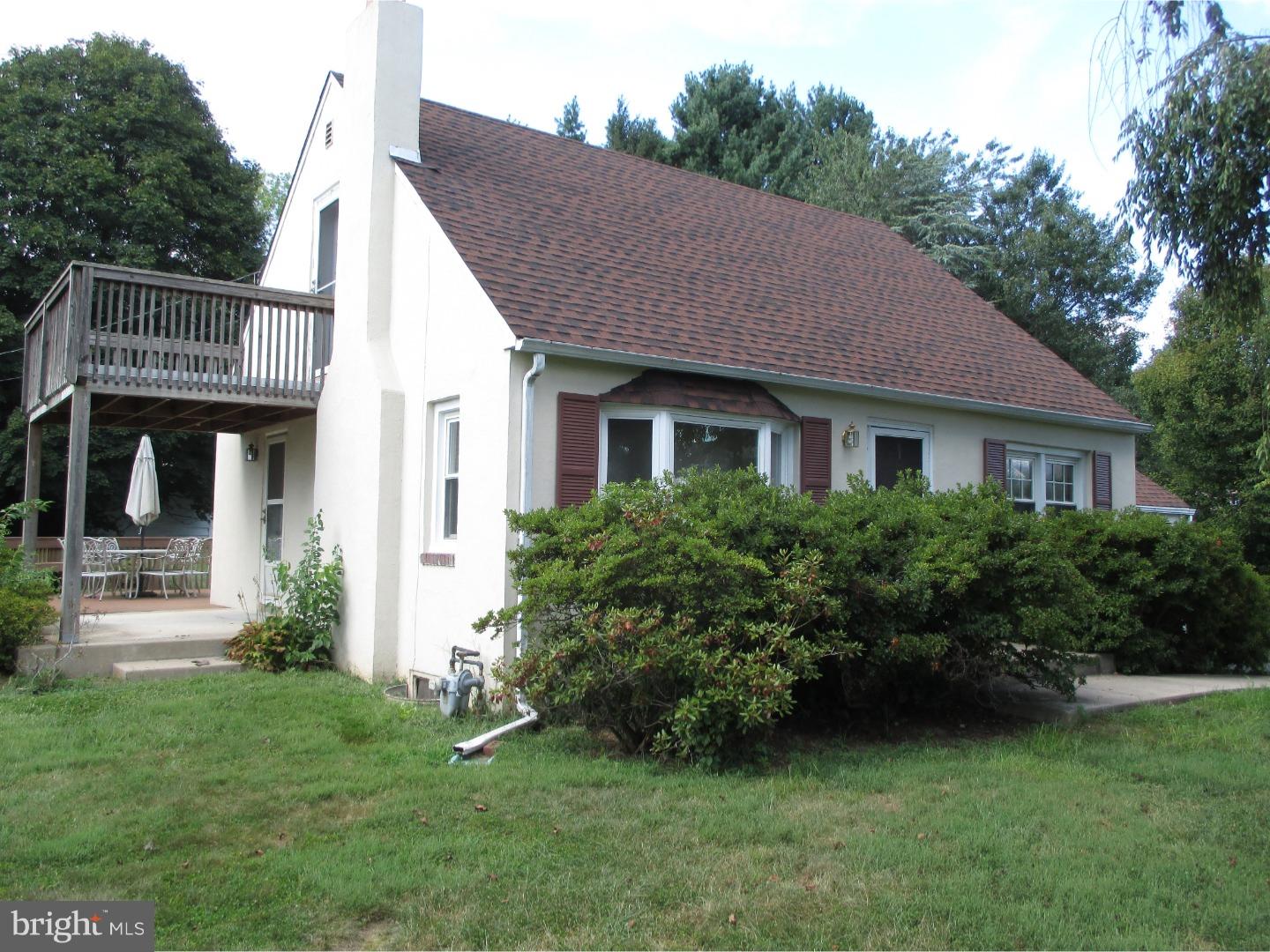 44 Cameron Road Huntingdon Valley, PA 19006 - Photo 4 of 25 Gallery Image 4