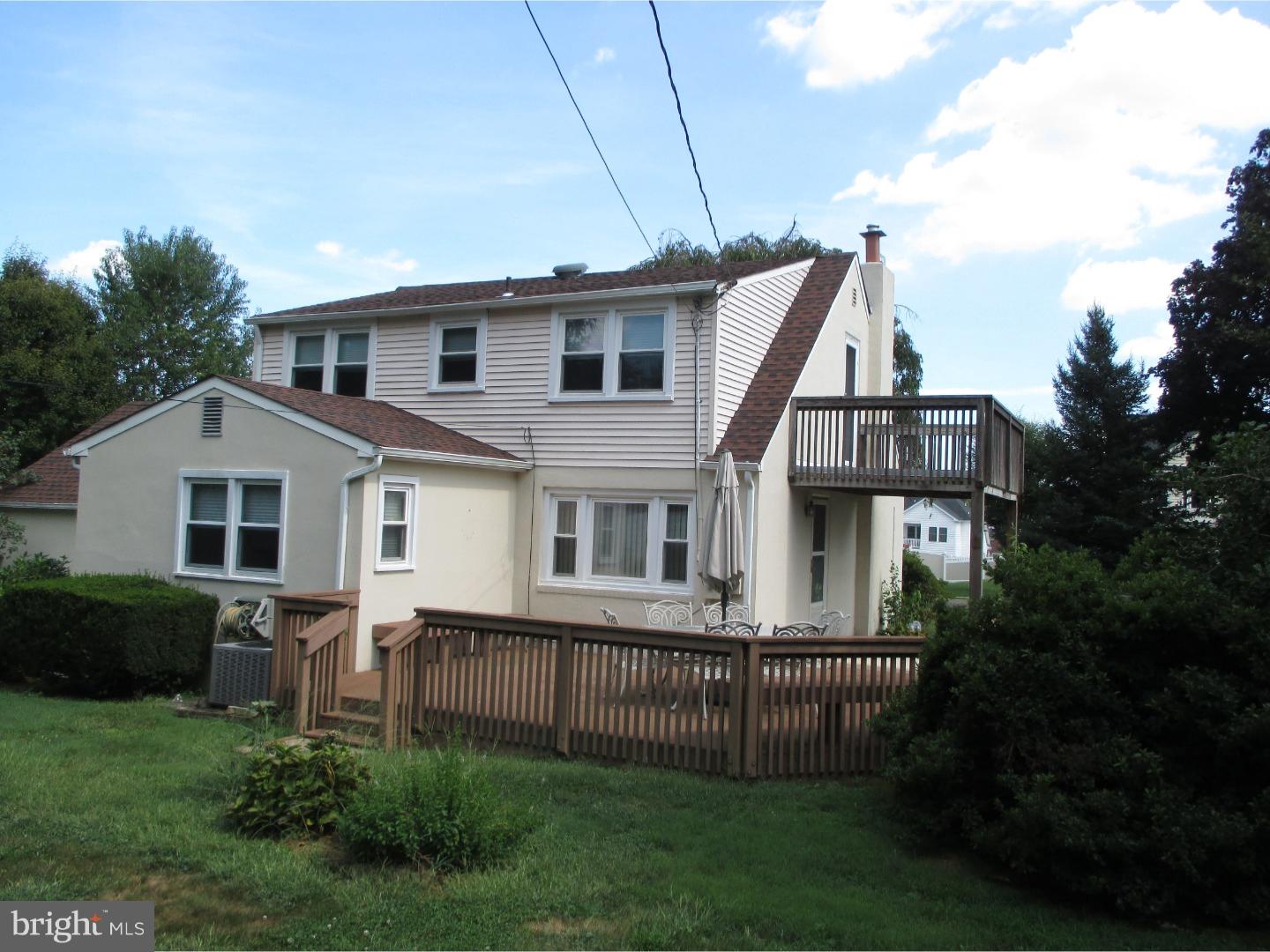 44 Cameron Road Huntingdon Valley, PA 19006 - Photo 5 of 25 Gallery Image 5