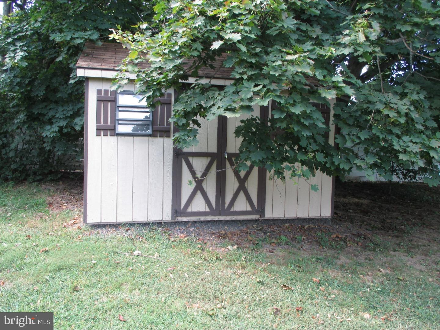 44 Cameron Road Huntingdon Valley, PA 19006 - Photo 8 of 25 Gallery Image 8