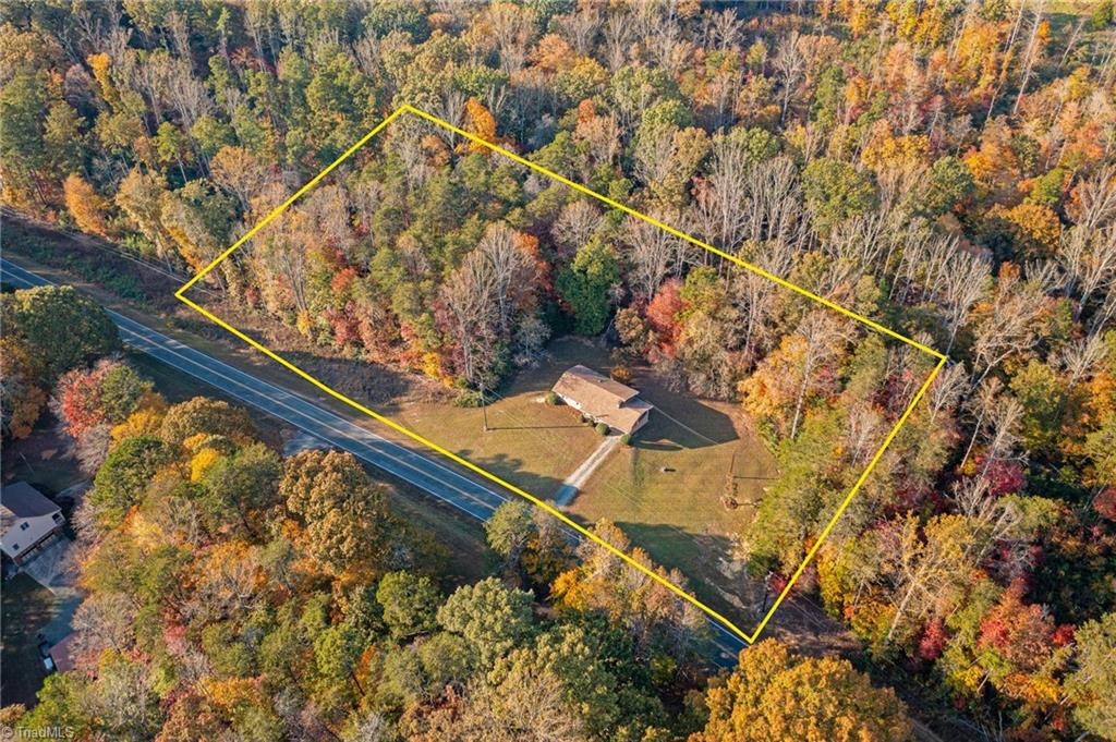 3395 Grubbs Road Walkertown, NC 27051 - Photo 3 of 42 Gallery Image 3