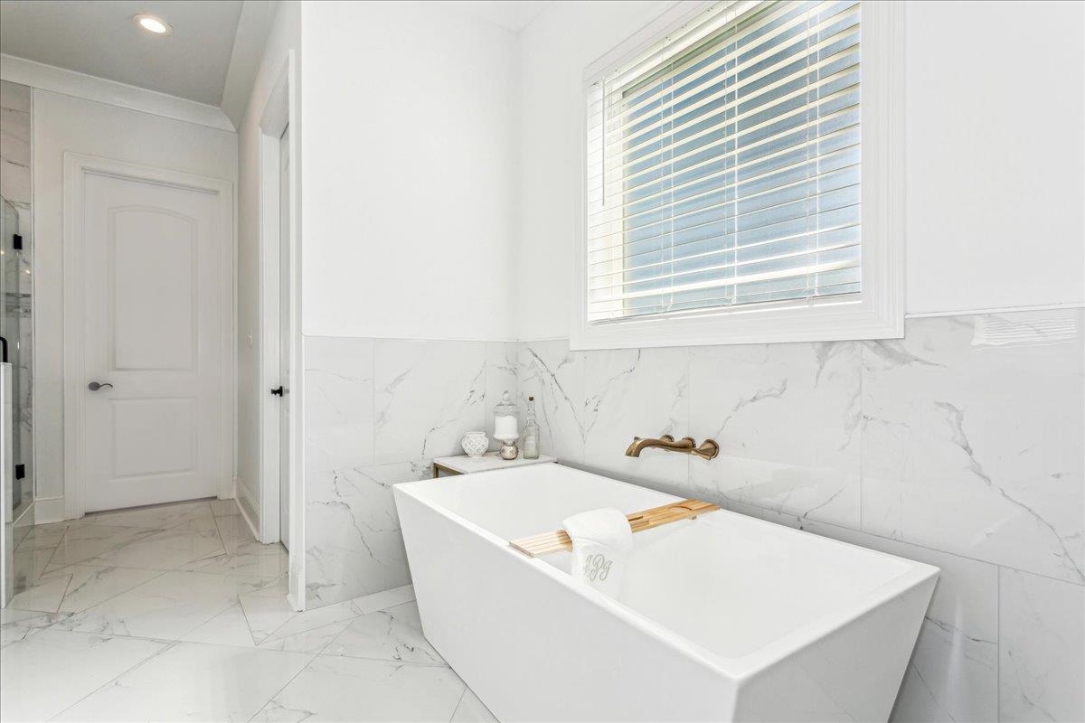 30866 Ono N Loop West Orange Beach, AL 36561 - Photo 18 of 49 Bathroom