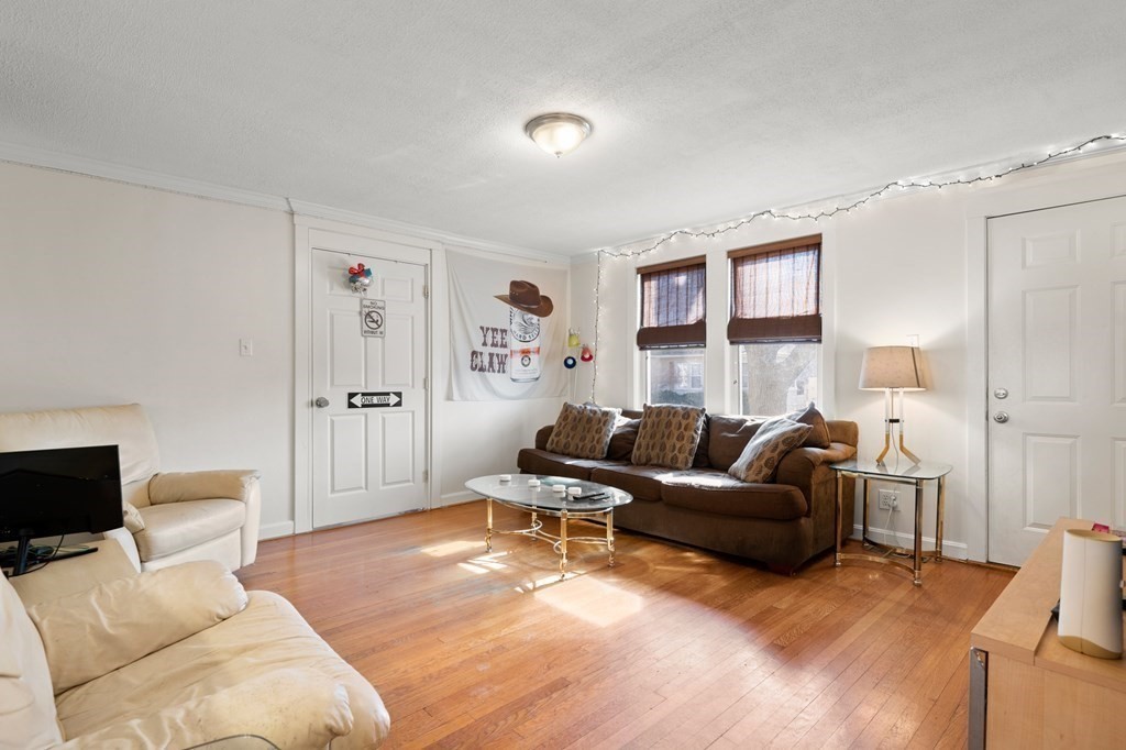 15 Raymond Road Salem, MA 01970 - Photo 25 of 38 Gallery Image 25
