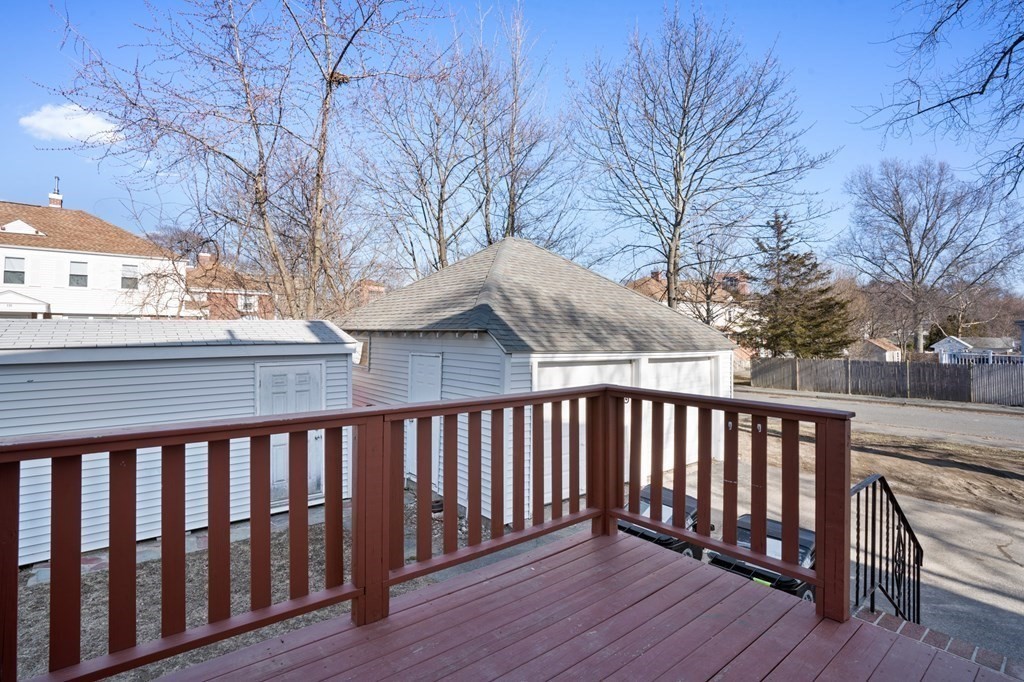 15 Raymond Road Salem, MA 01970 - Photo 6 of 38 Gallery Image 6