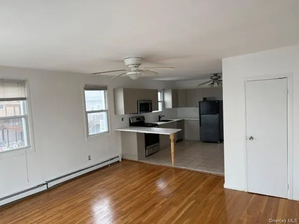 $3,500 | 923 West Park Avenue, Long Beach, NY 11561