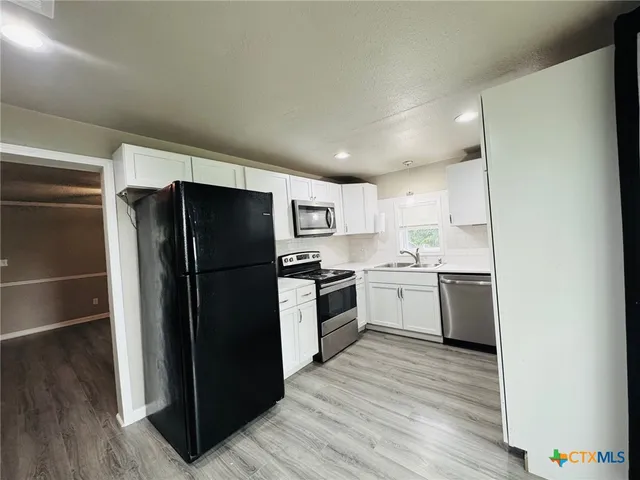 $225,000 | 706 Golf Course Road, Gatesville, TX 76528