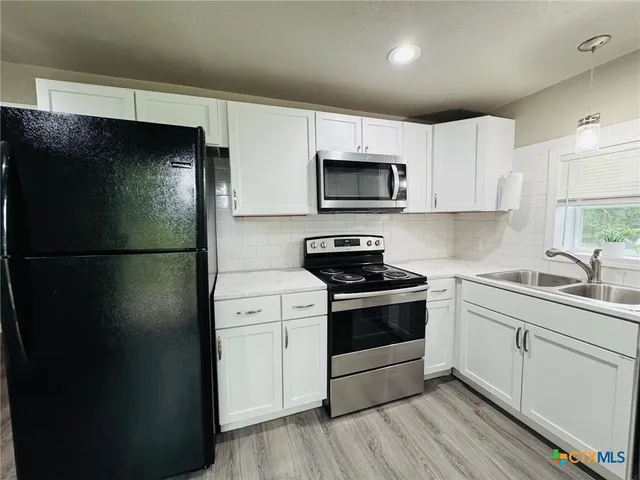 $225,000 | 706 Golf Course Road, Gatesville, TX 76528