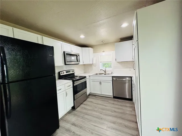 $225,000 | 706 Golf Course Road, Gatesville, TX 76528