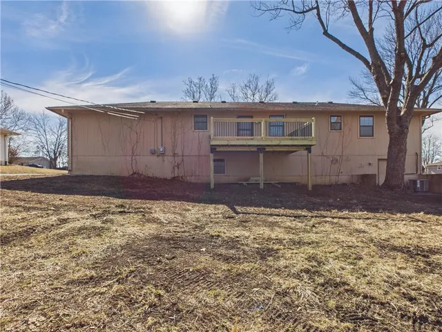 $205,000 | 803 East Market Street, Warrensburg, MO 64093