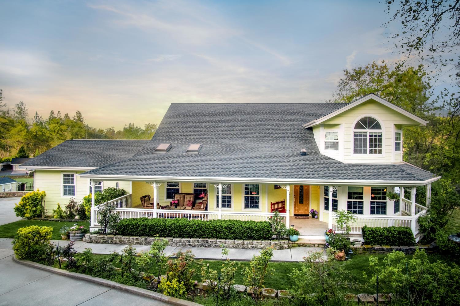 13922 Auburn Road Grass Valley, CA 95949 - Photo 1 of 67