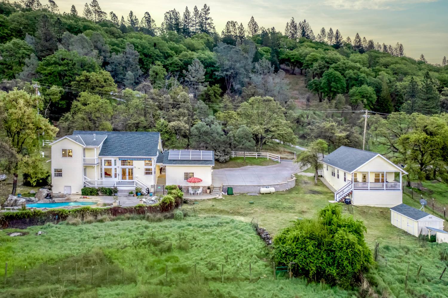 13922 Auburn Road Grass Valley, CA 95949 - Photo 4 of 67