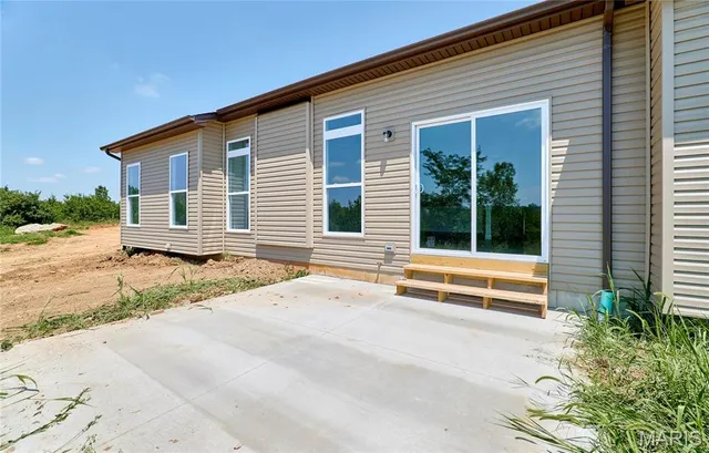 $358,400 | 16 Canyon Creek Court, Moscow Mills, MO 63362