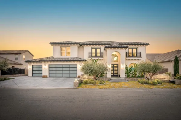 $1,250,000 | 402 South Michelle Avenue, Kerman, CA 93630