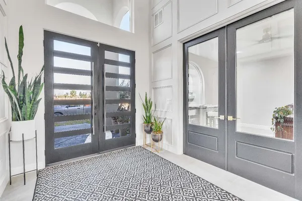 $1,250,000 | 402 South Michelle Avenue, Kerman, CA 93630