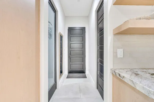 $1,250,000 | 402 South Michelle Avenue, Kerman, CA 93630