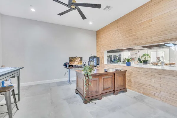 $1,250,000 | 402 South Michelle Avenue, Kerman, CA 93630