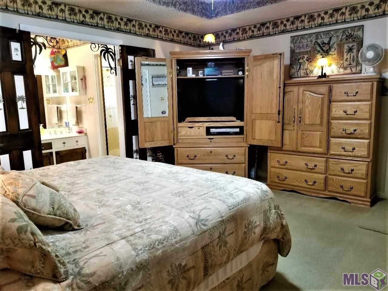 13706 Cypress Ridge Avenue Baton Rouge, LA 70817 - Photo 19 of 41 Another view of Master Badroom